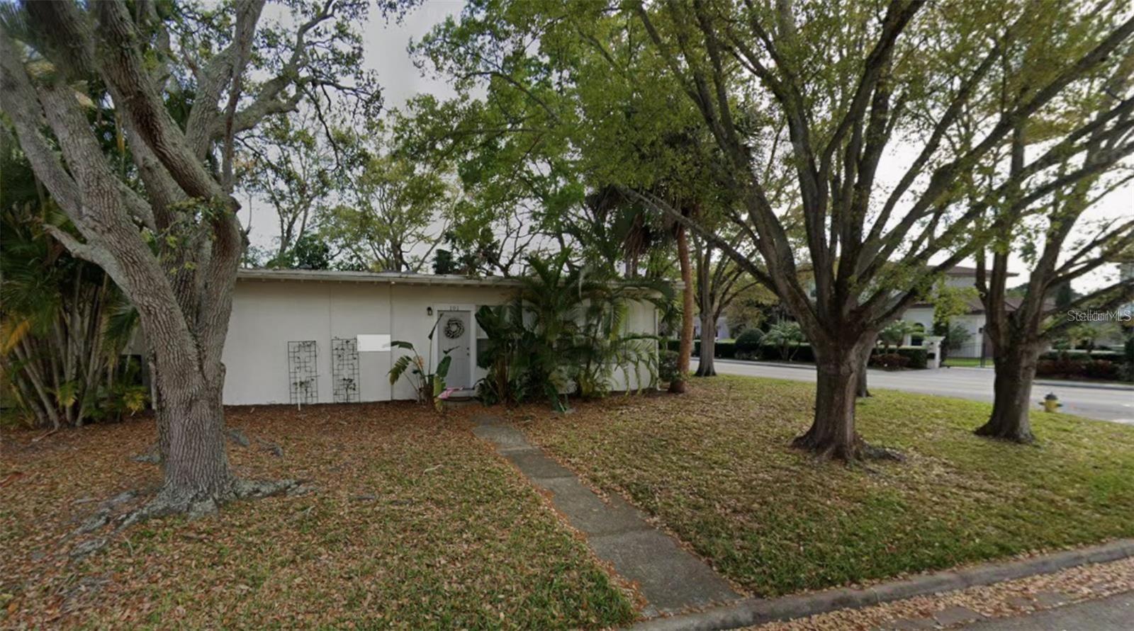 Listing Details for 535 Monterey Boulevard Ne, ST PETERSBURG, FL 33704