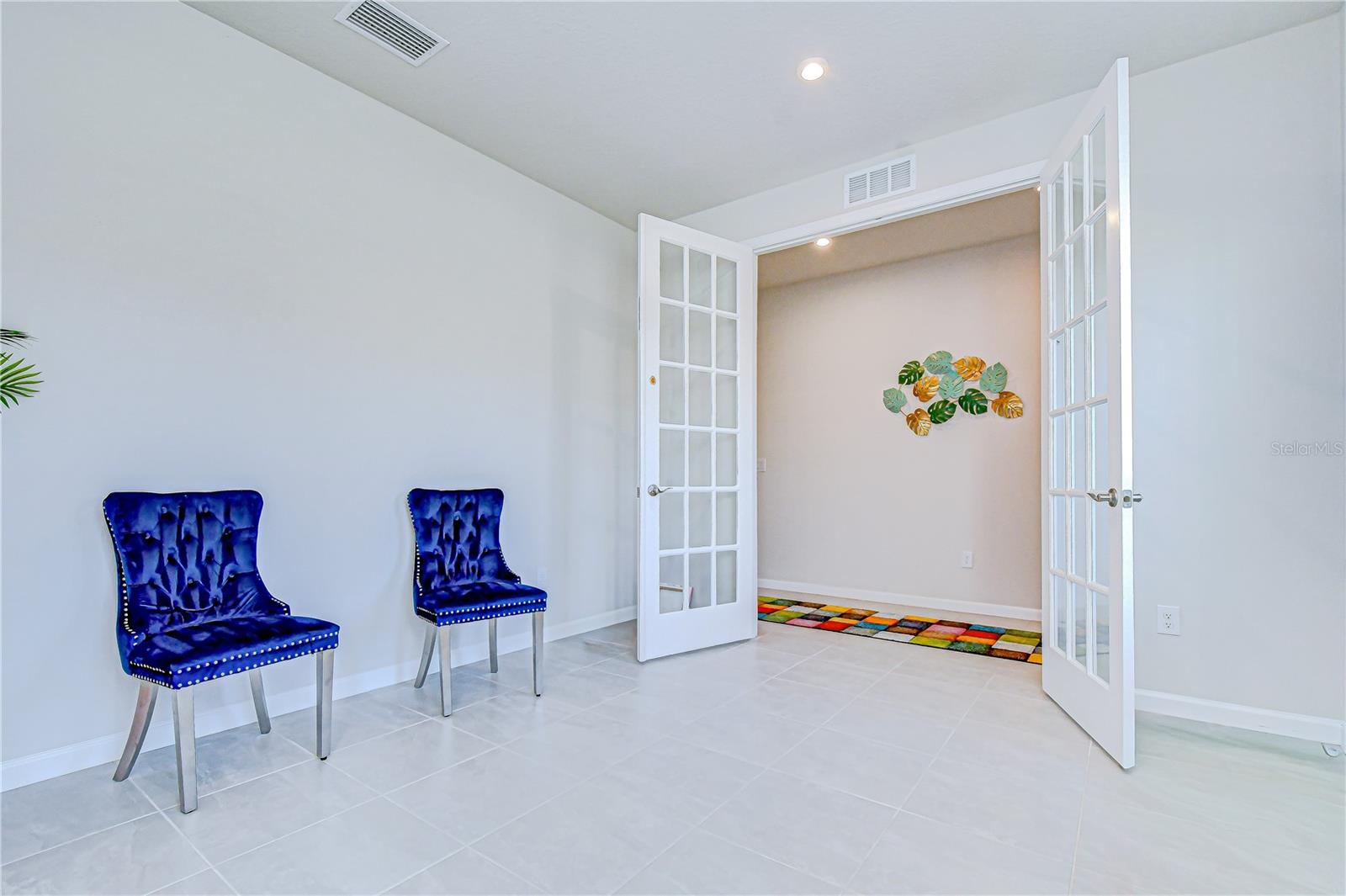 Image 7 of 62 For 10422 Gliding Eagle Way