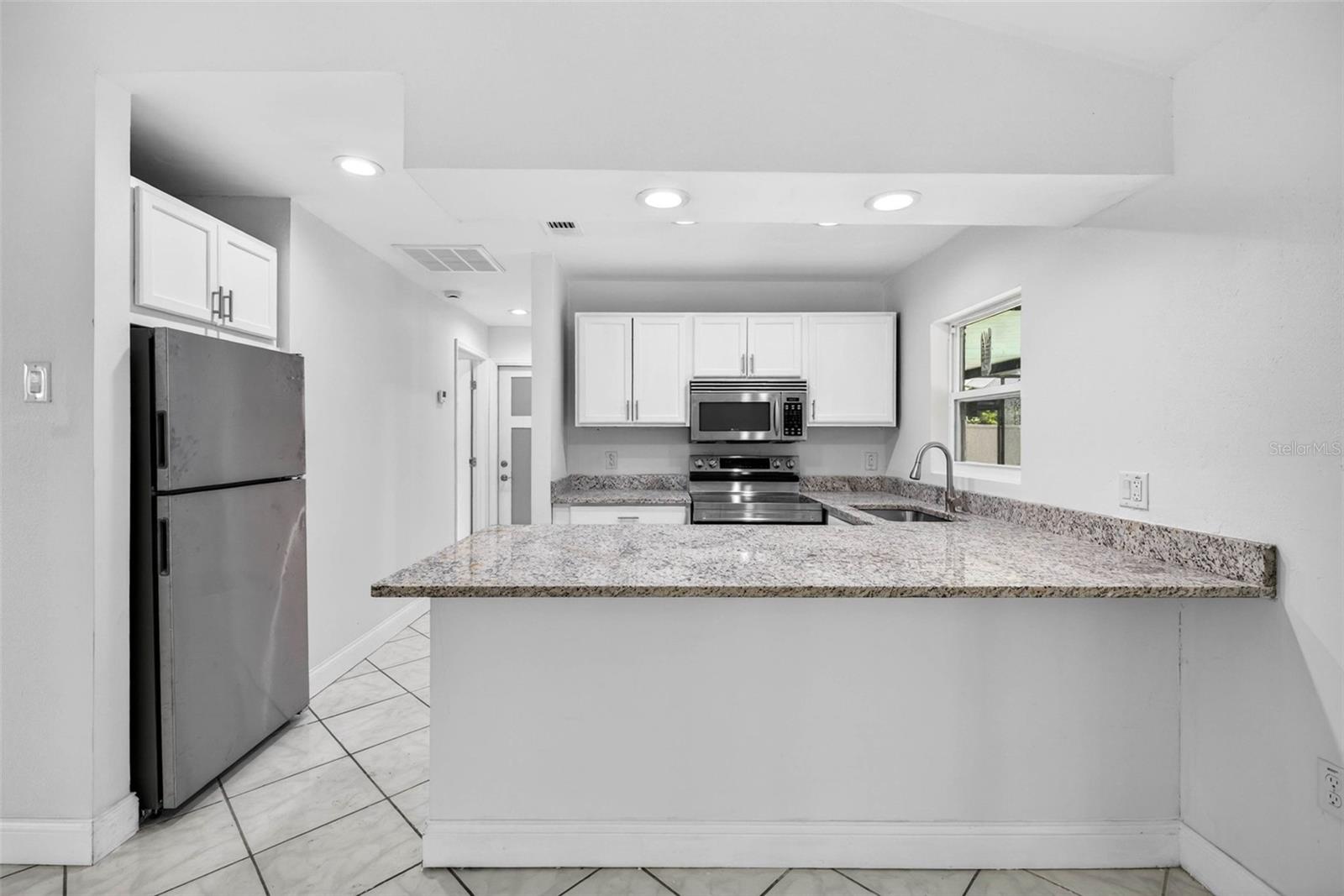 Image 11 of 39 For 8076 Wooden Drive