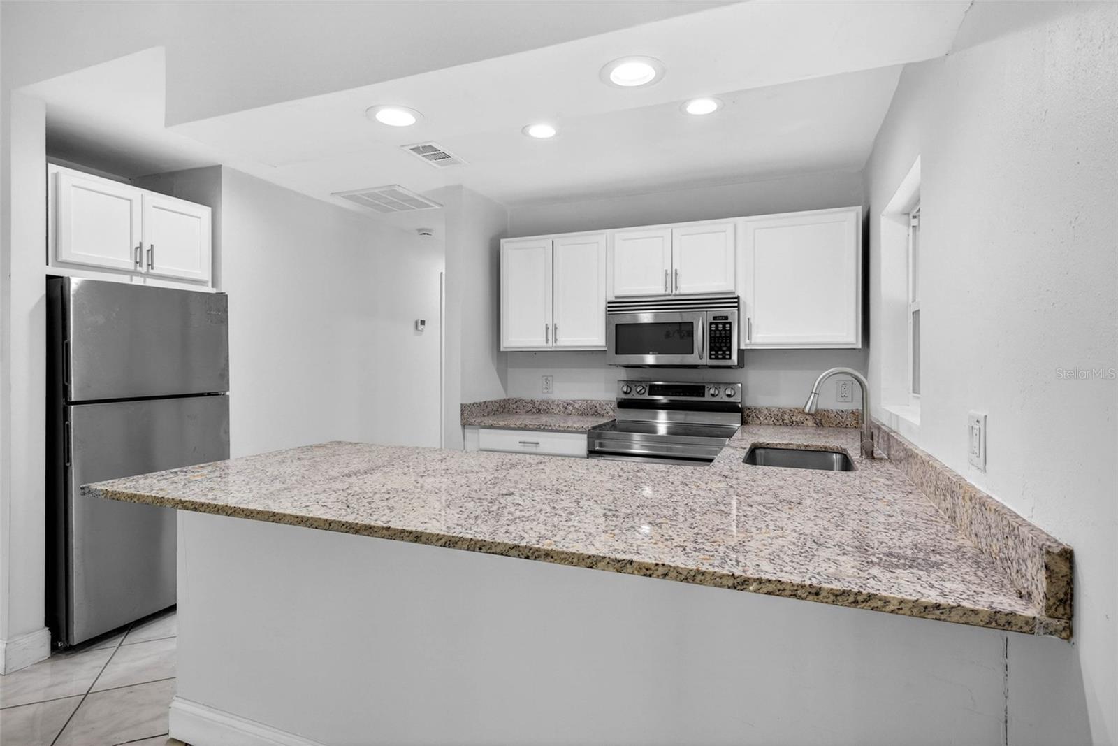 Image 12 of 39 For 8076 Wooden Drive