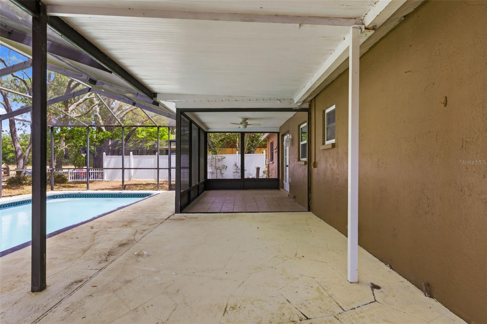 Image 31 of 39 For 8076 Wooden Drive