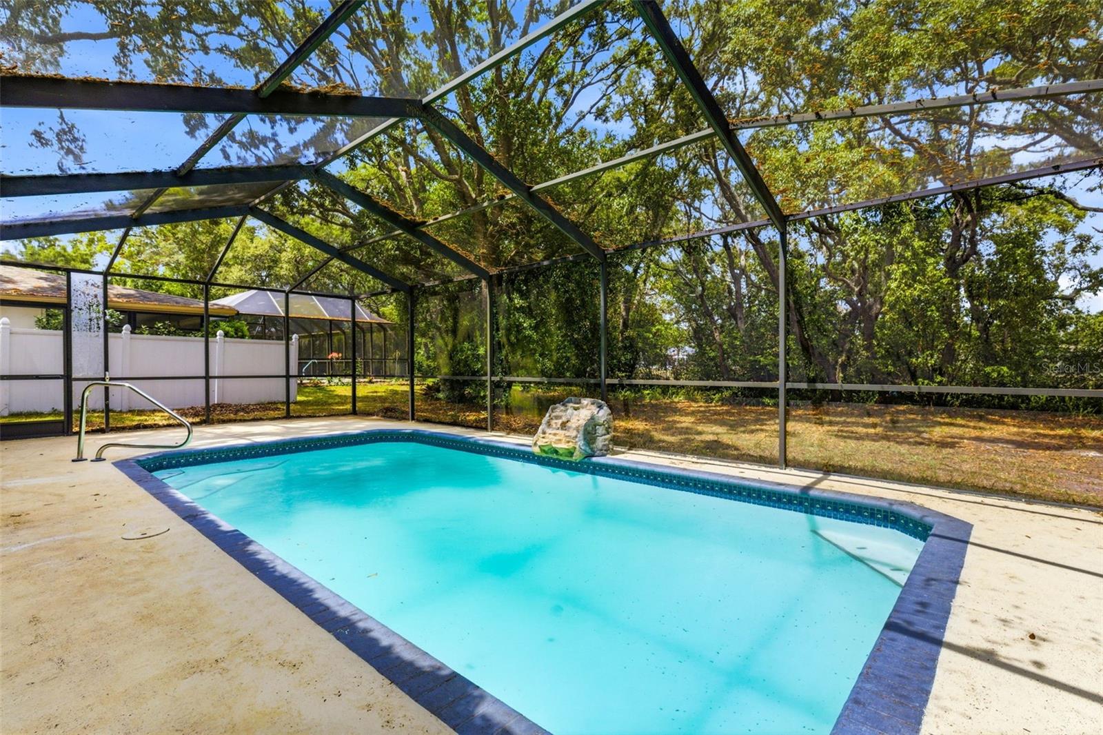 Image 32 of 39 For 8076 Wooden Drive
