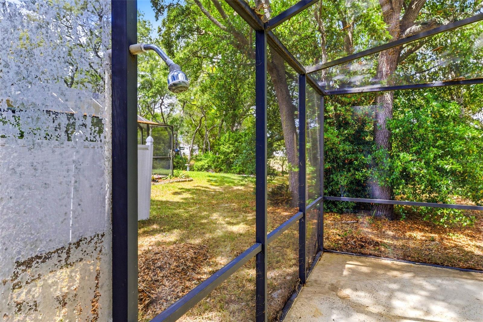 Image 34 of 39 For 8076 Wooden Drive