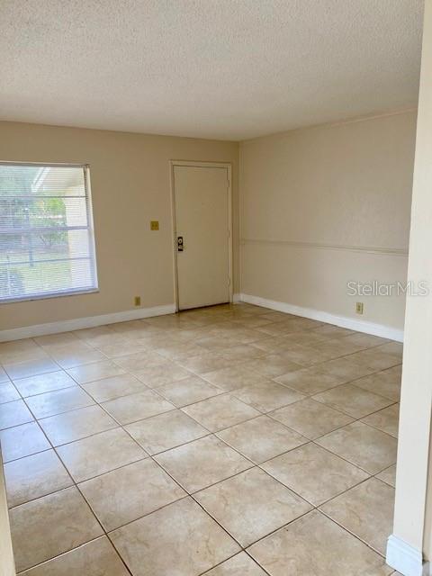 Image 10 of 17 For 14607 Pine Glen Circle