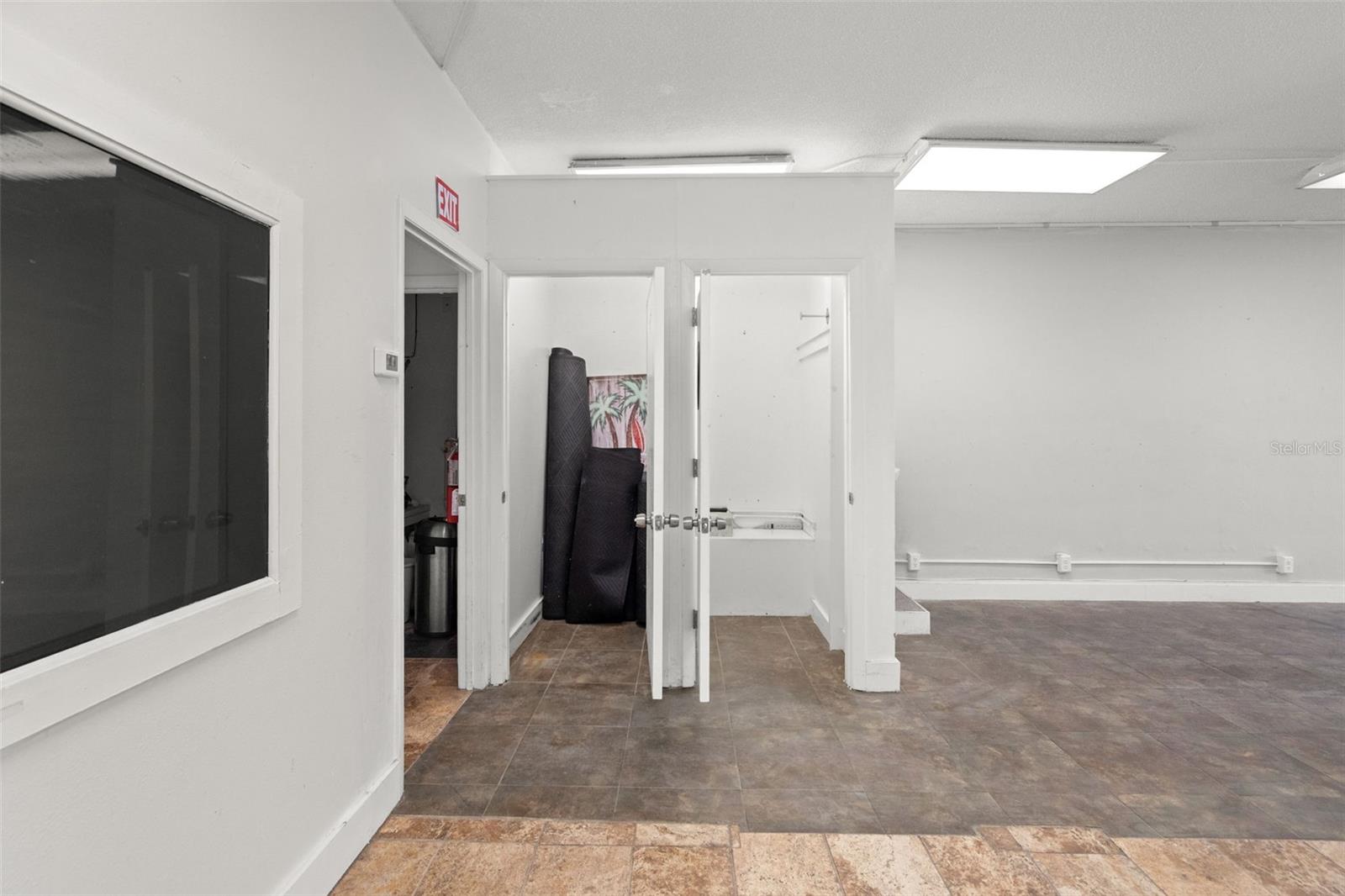 Image 11 of 29 For 6650 Gulf Boulevard