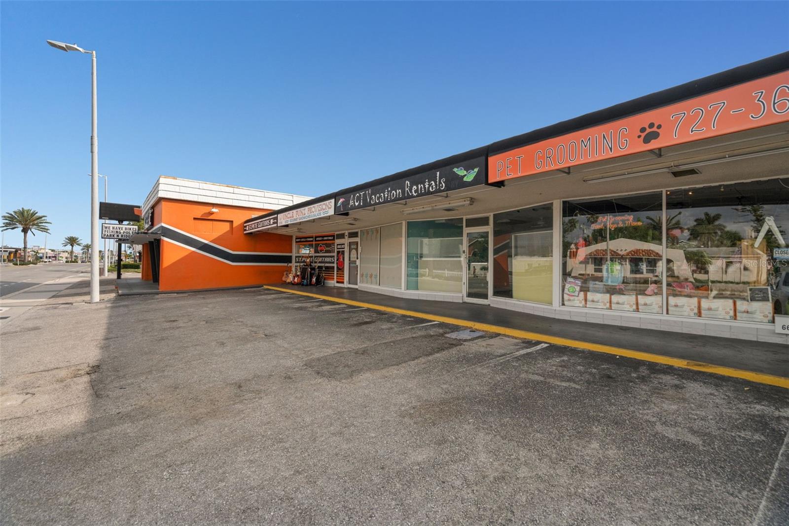 Image 16 of 29 For 6650 Gulf Boulevard