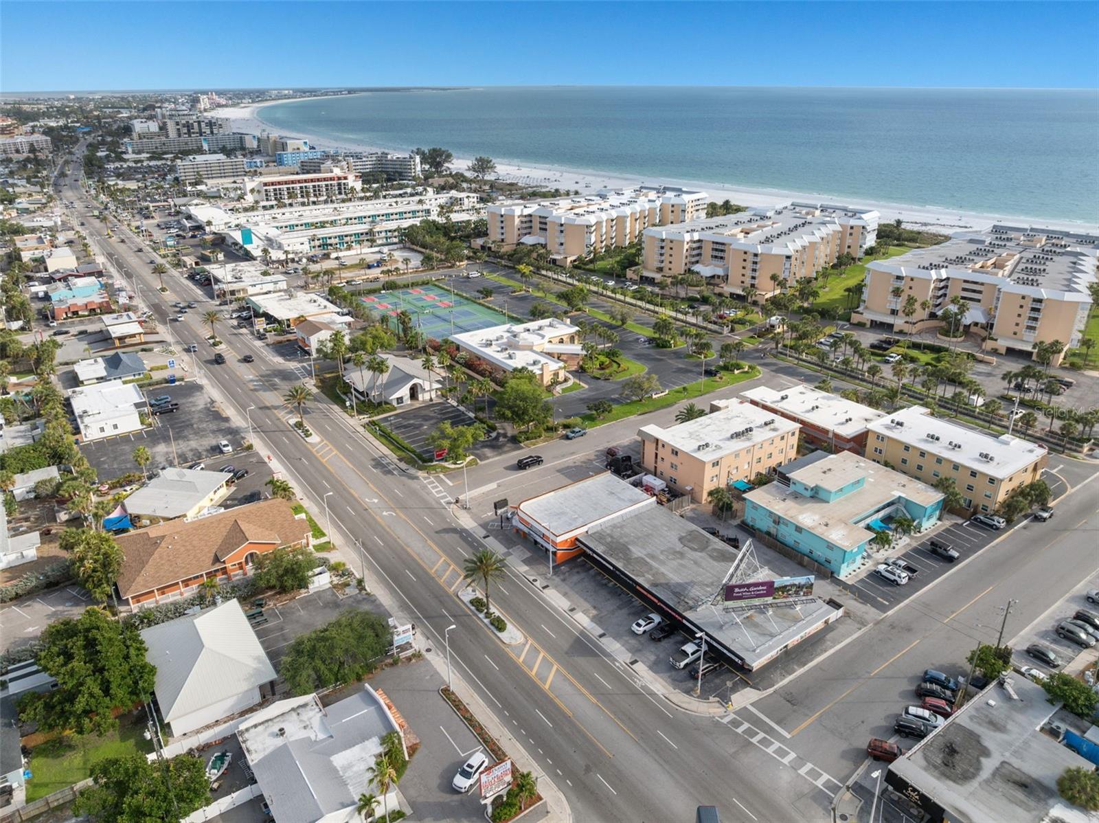 Image 21 of 29 For 6650 Gulf Boulevard
