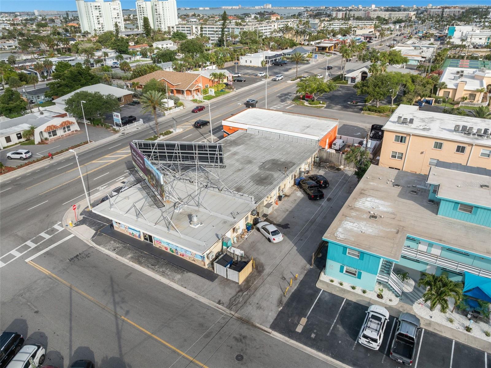 Image 25 of 29 For 6650 Gulf Boulevard
