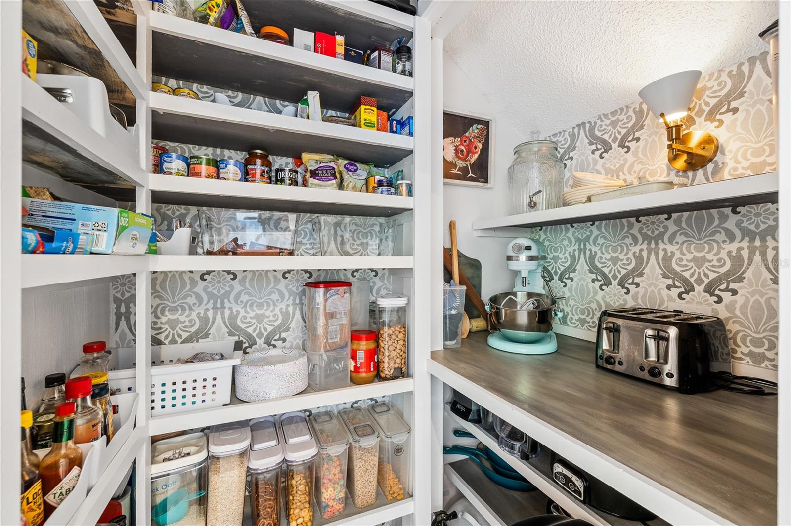 Listing photo id 16 for 15620 Gardenside Lane