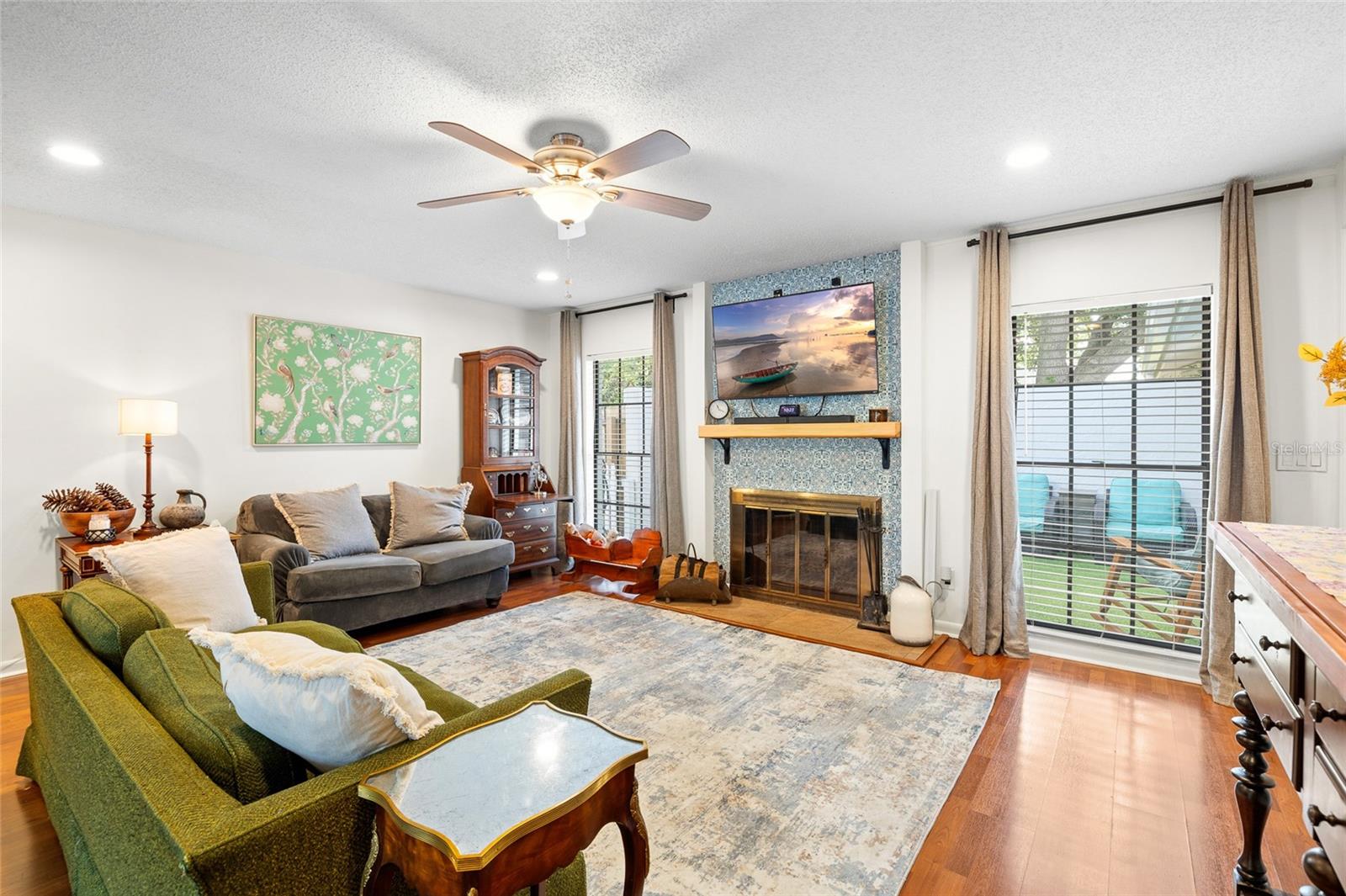 Listing photo id 18 for 15620 Gardenside Lane