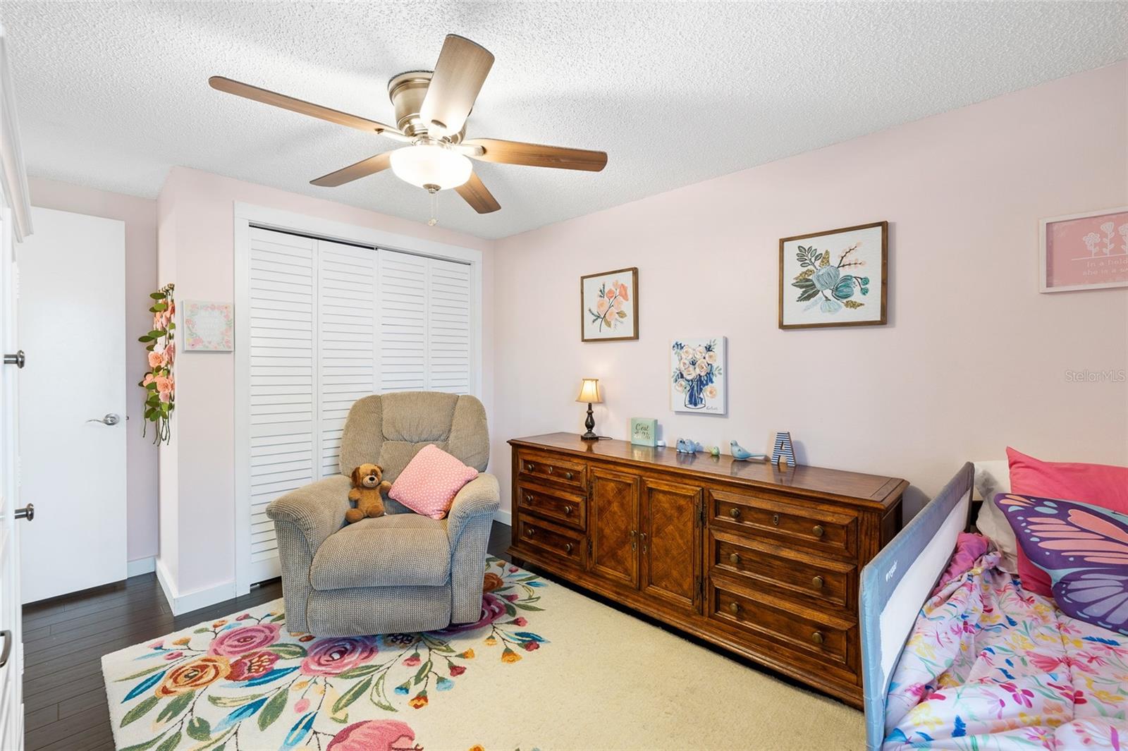Listing photo id 39 for 15620 Gardenside Lane