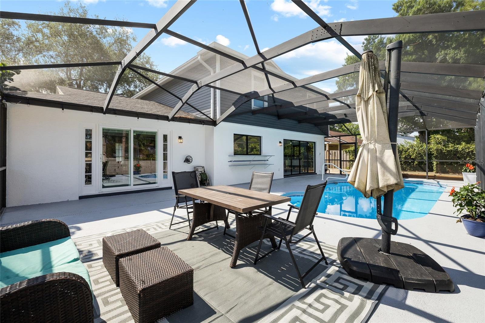 Listing photo id 48 for 15620 Gardenside Lane
