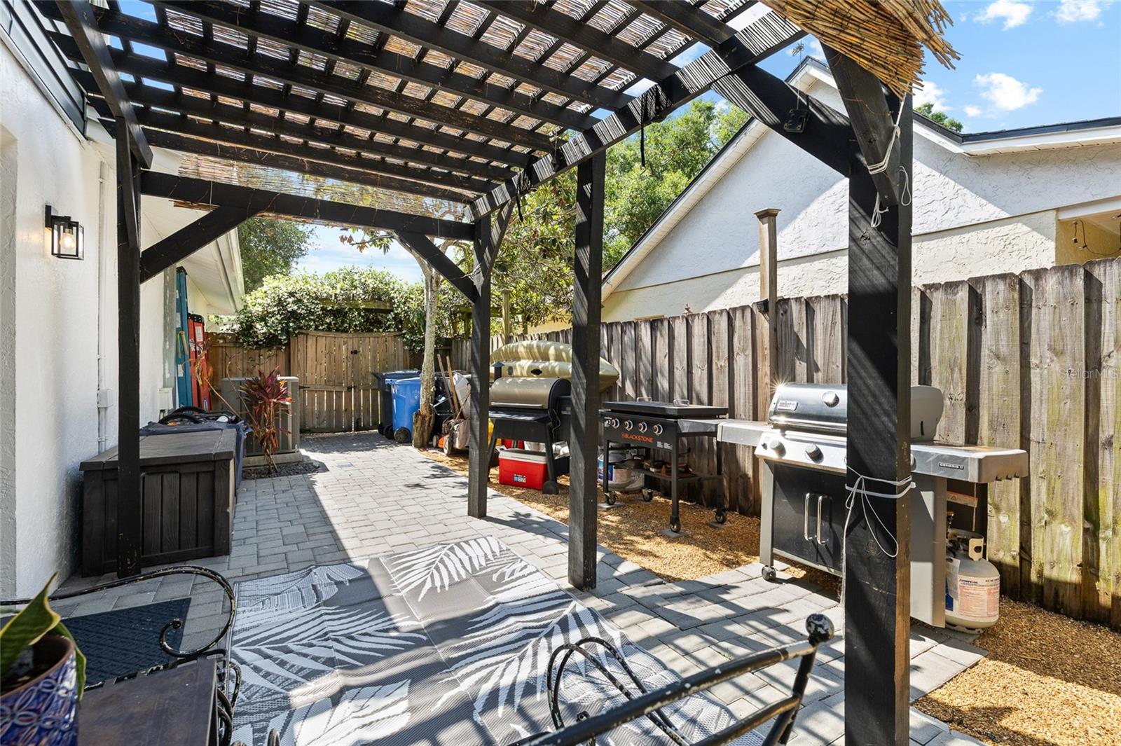 Listing photo id 54 for 15620 Gardenside Lane