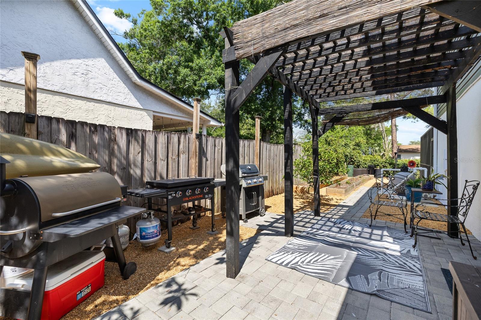 Listing photo id 55 for 15620 Gardenside Lane