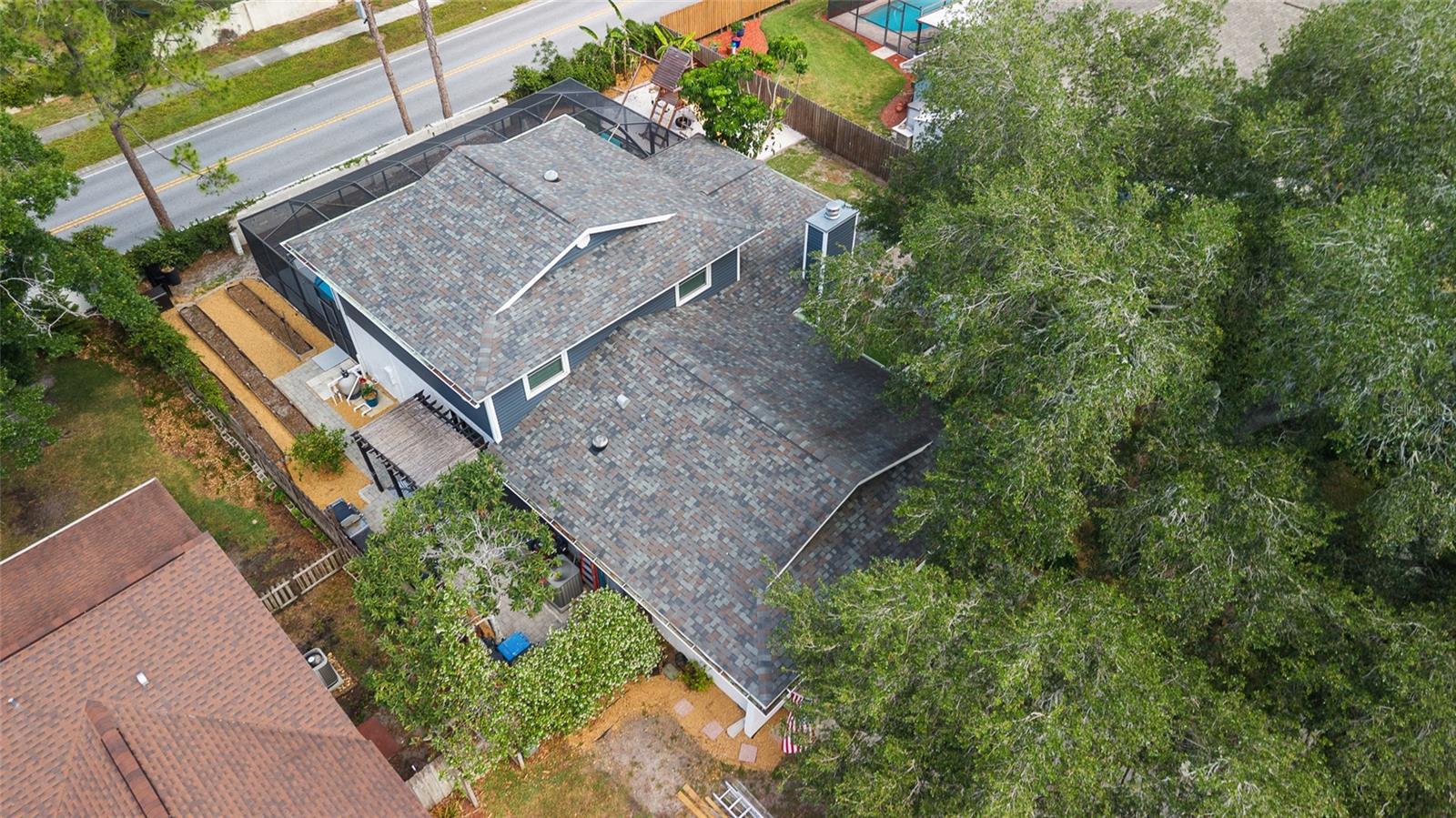 Listing photo id 56 for 15620 Gardenside Lane
