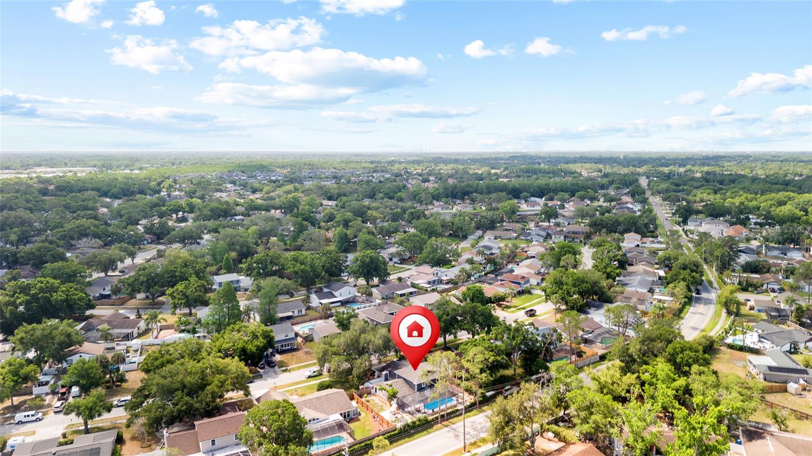 Listing photo id 59 for 15620 Gardenside Lane