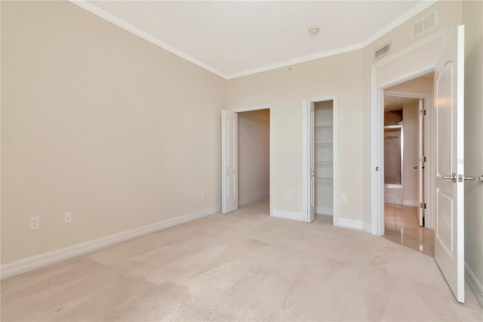 Image 24 of 74 For 4516 Seagull Drive 916