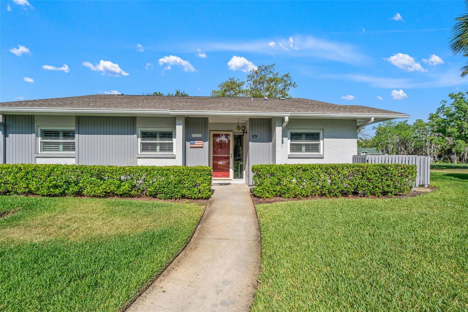 Listing photo id 0 for 140 Ashley Lane
