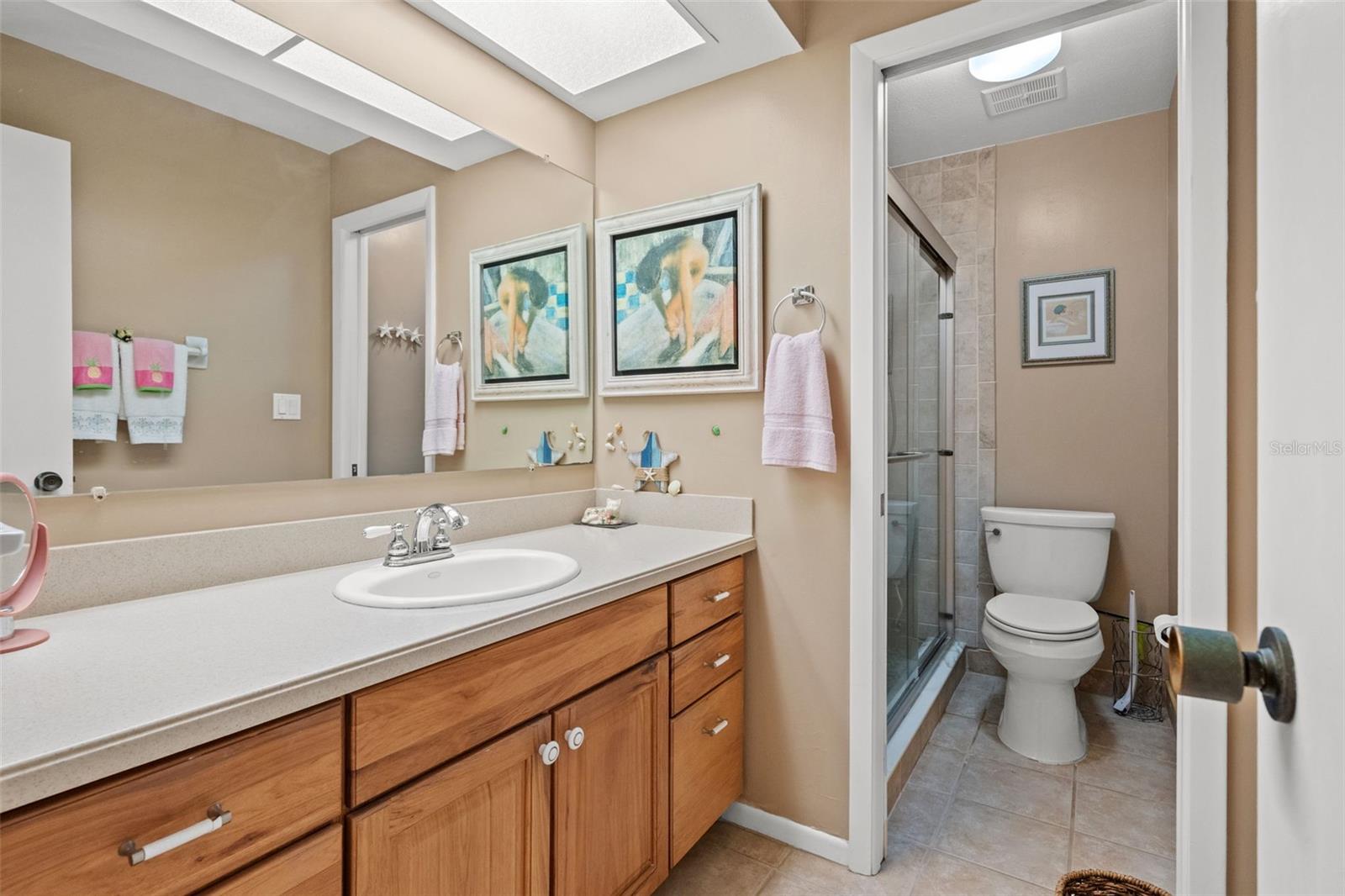 Listing photo id 19 for 140 Ashley Lane