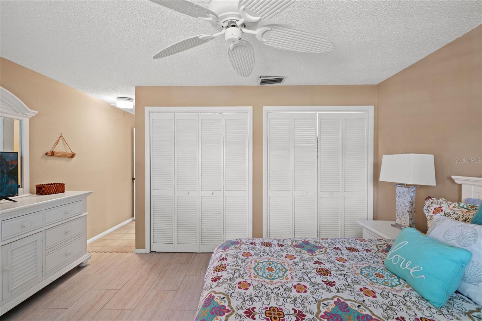 Listing photo id 23 for 140 Ashley Lane
