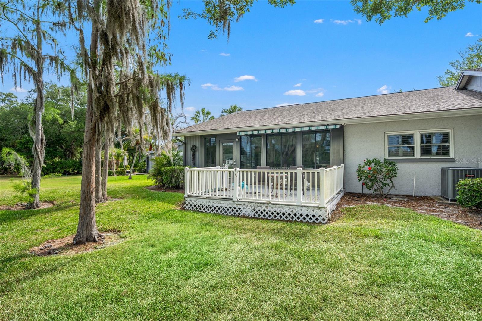 Listing photo id 31 for 140 Ashley Lane