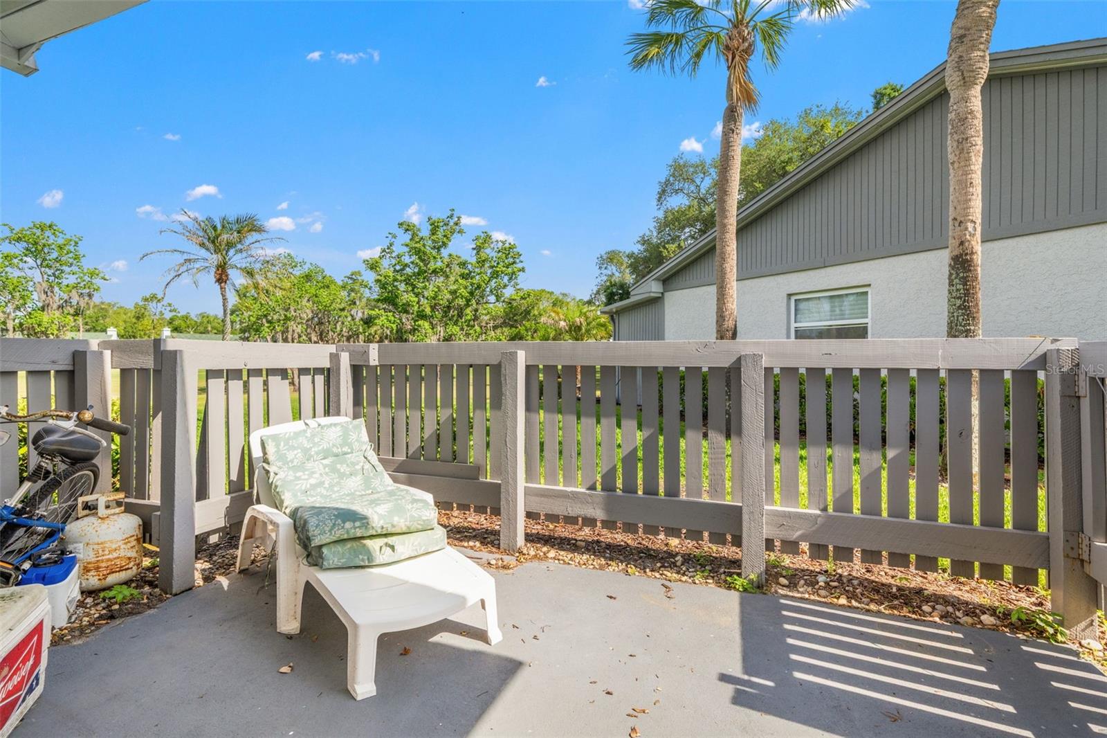 Listing photo id 32 for 140 Ashley Lane