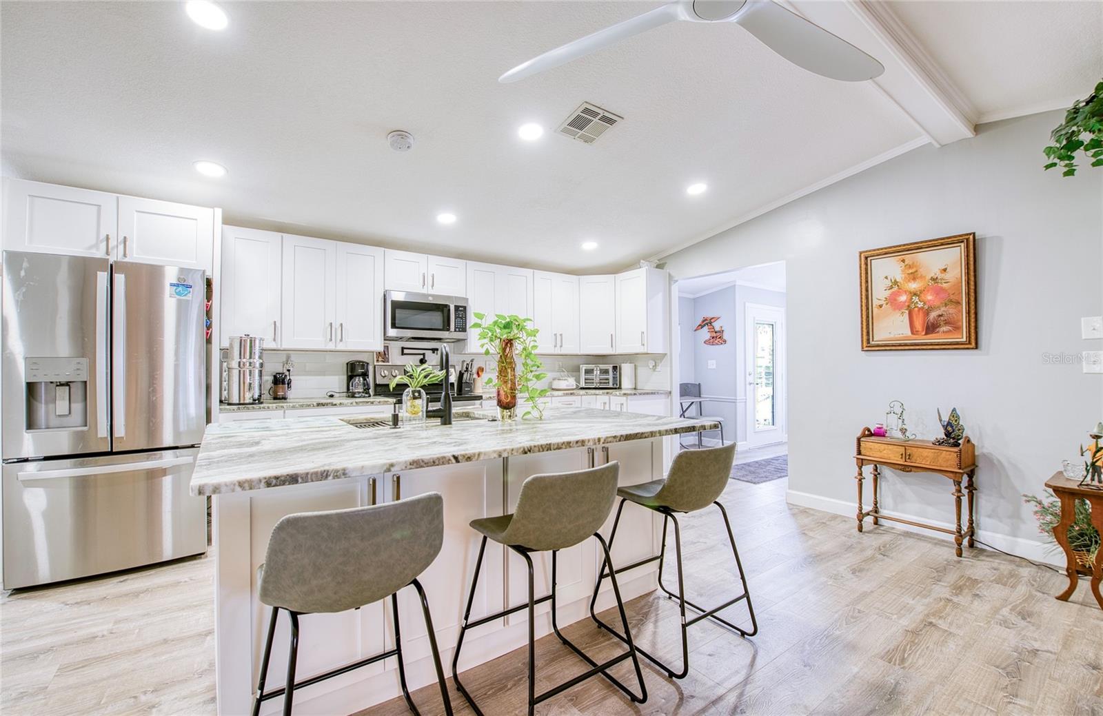Image 17 of 54 For 417 Dolphin Drive S