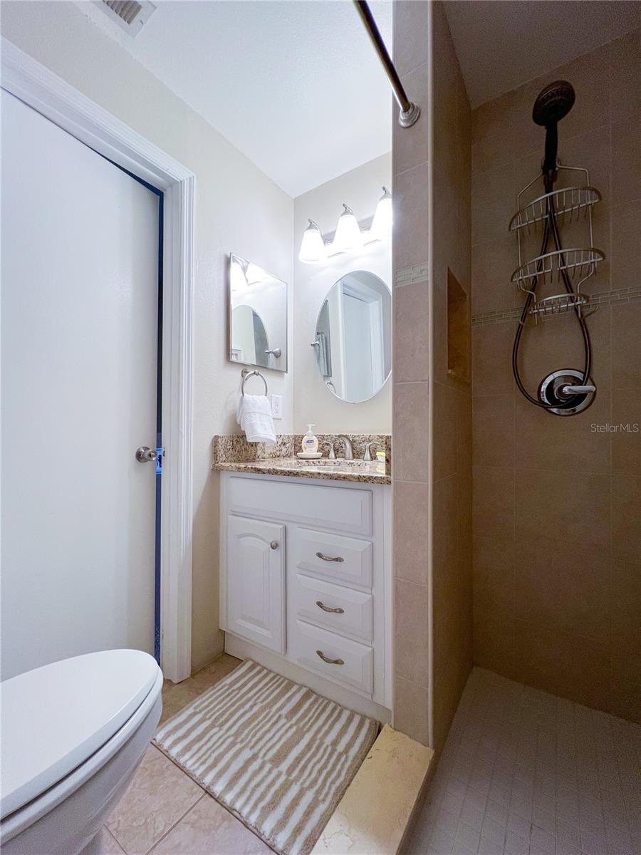 Image 17 of 20 For 6721 121 Avenue E
