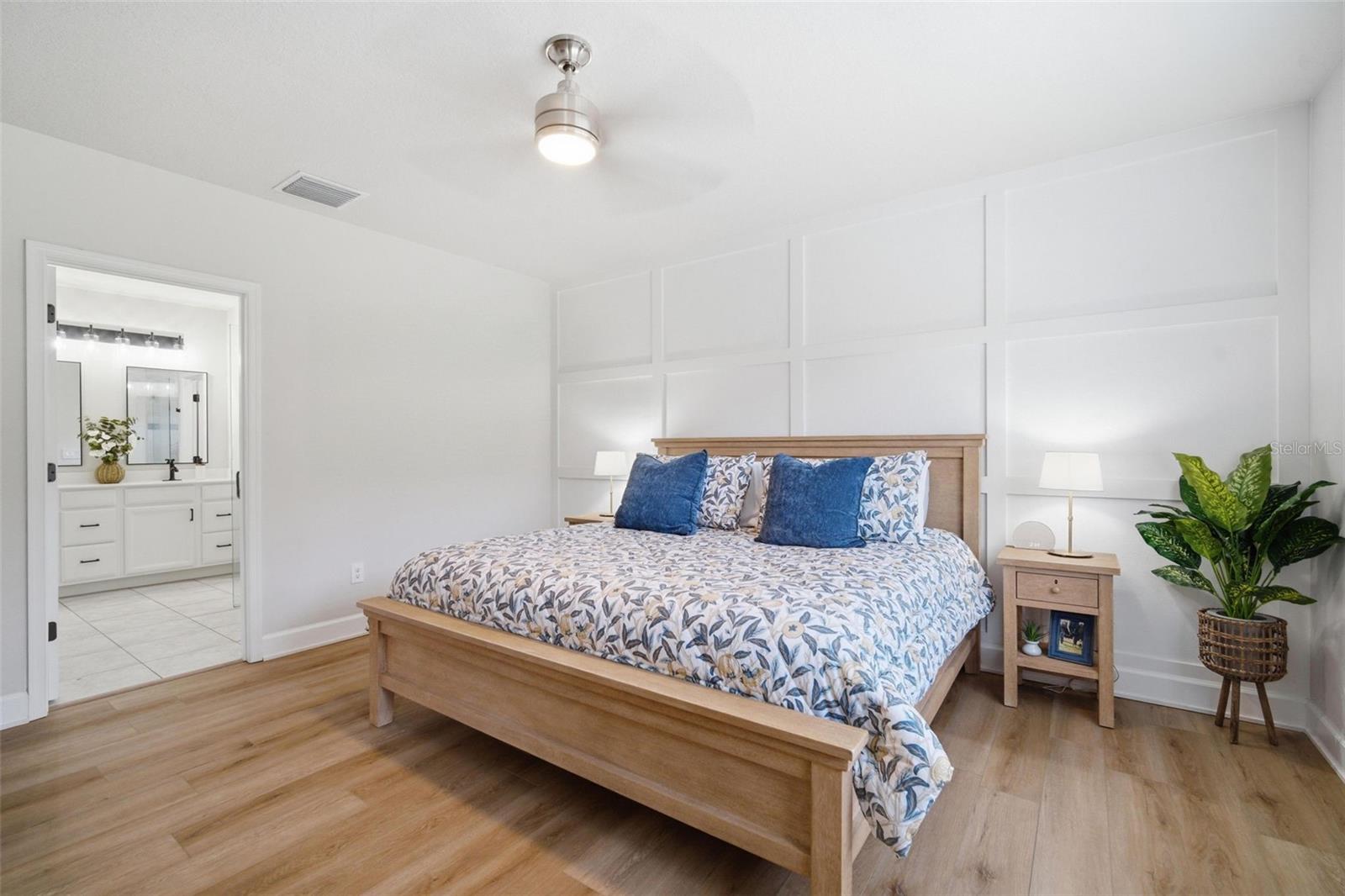 Listing photo id 14 for 10325 Gliding Eagle Way
