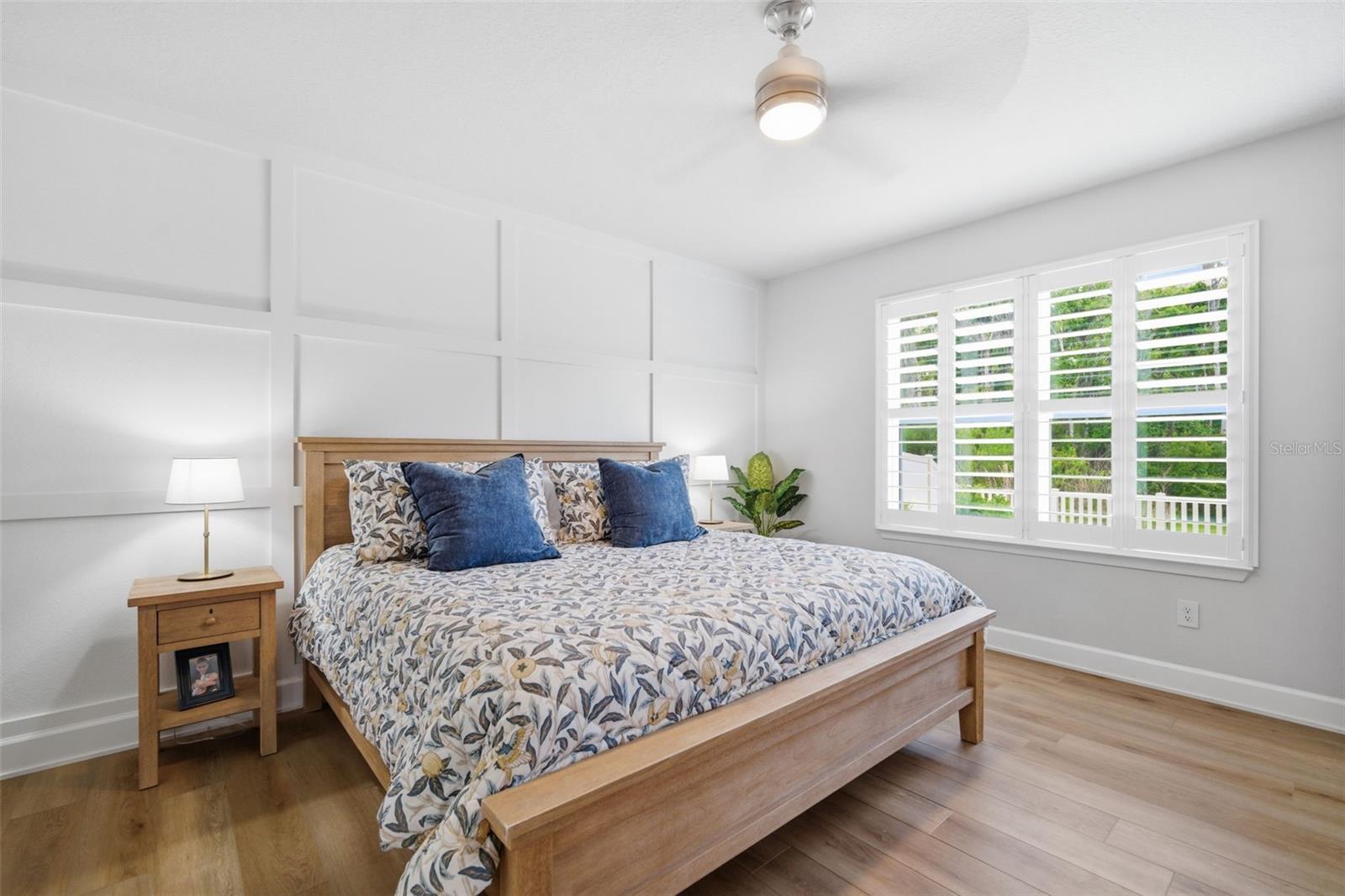 Listing photo id 15 for 10325 Gliding Eagle Way