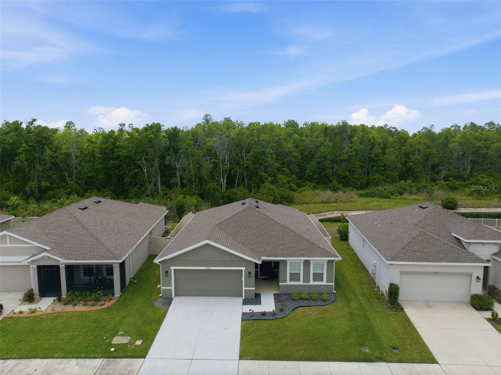 Listing photo id 0 for 10325 Gliding Eagle Way