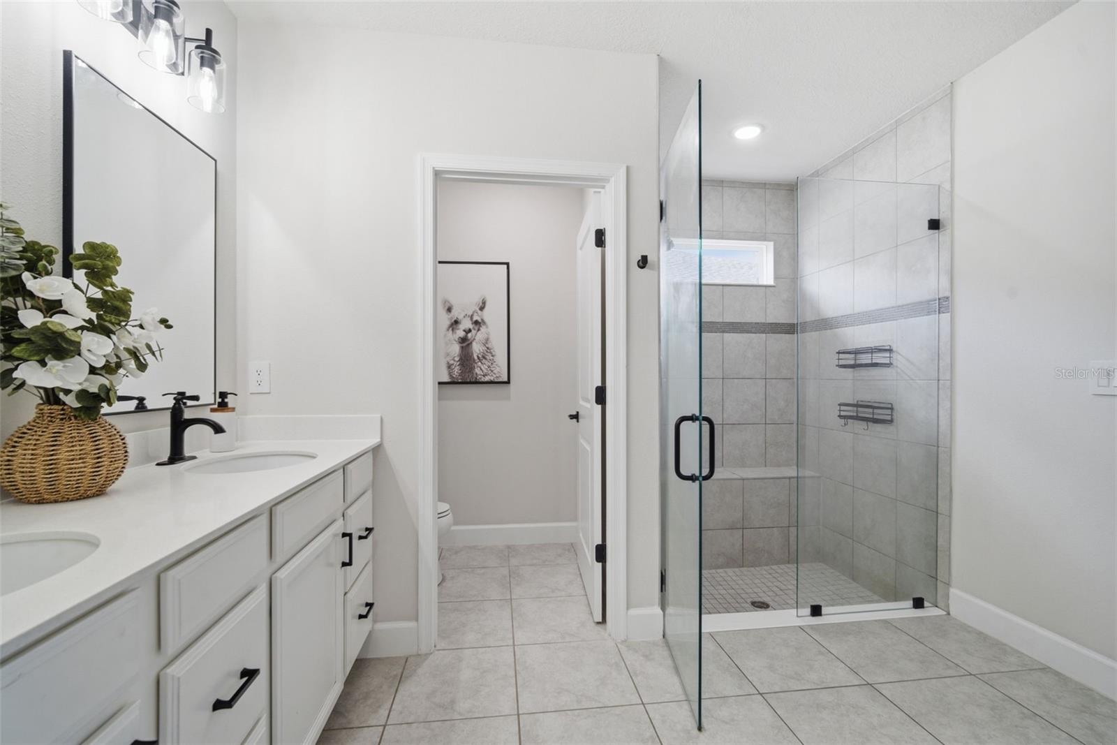 Listing photo id 20 for 10325 Gliding Eagle Way