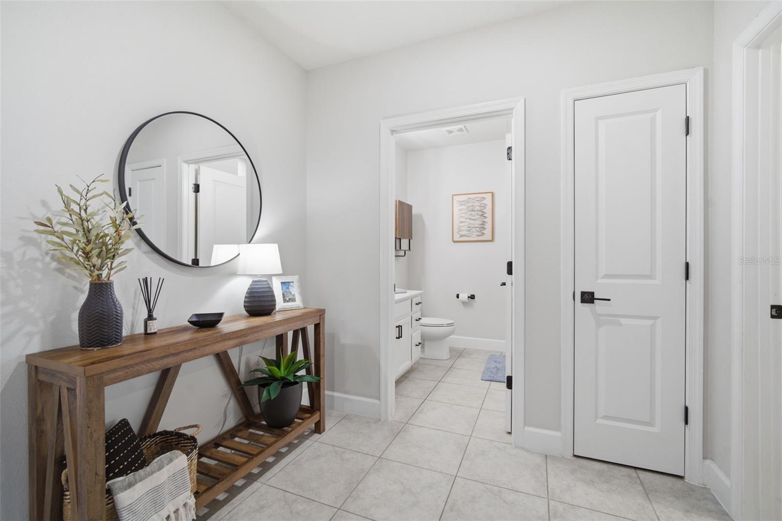 Listing photo id 25 for 10325 Gliding Eagle Way
