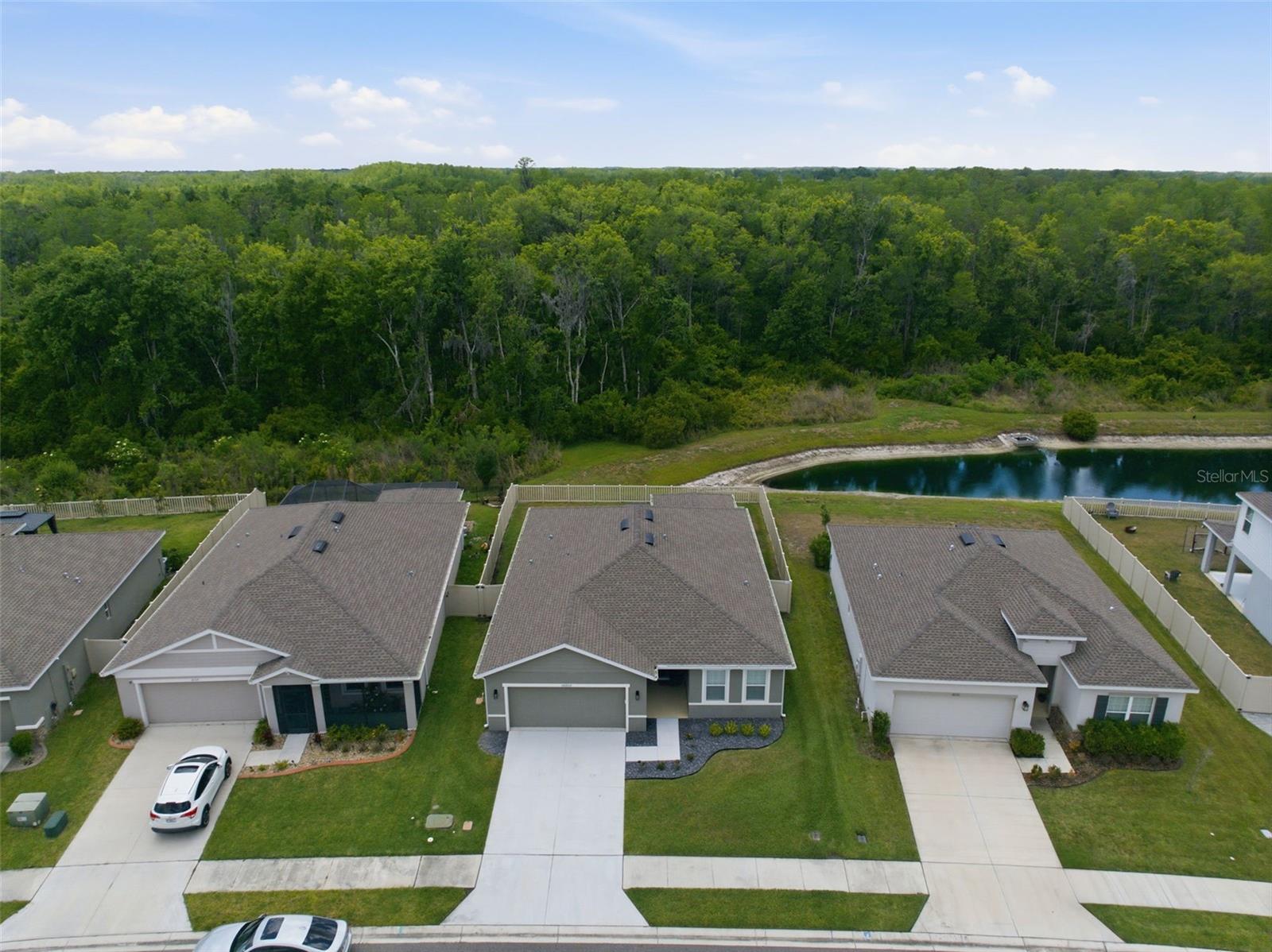 Listing photo id 38 for 10325 Gliding Eagle Way