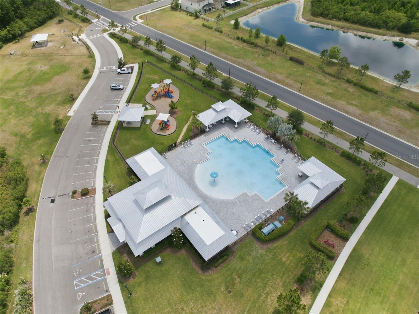 Listing photo id 43 for 10325 Gliding Eagle Way