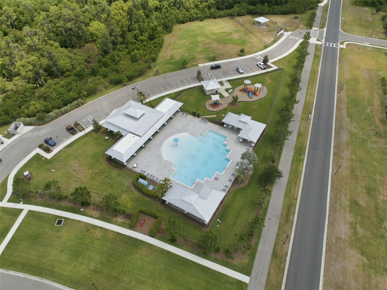 Listing photo id 44 for 10325 Gliding Eagle Way