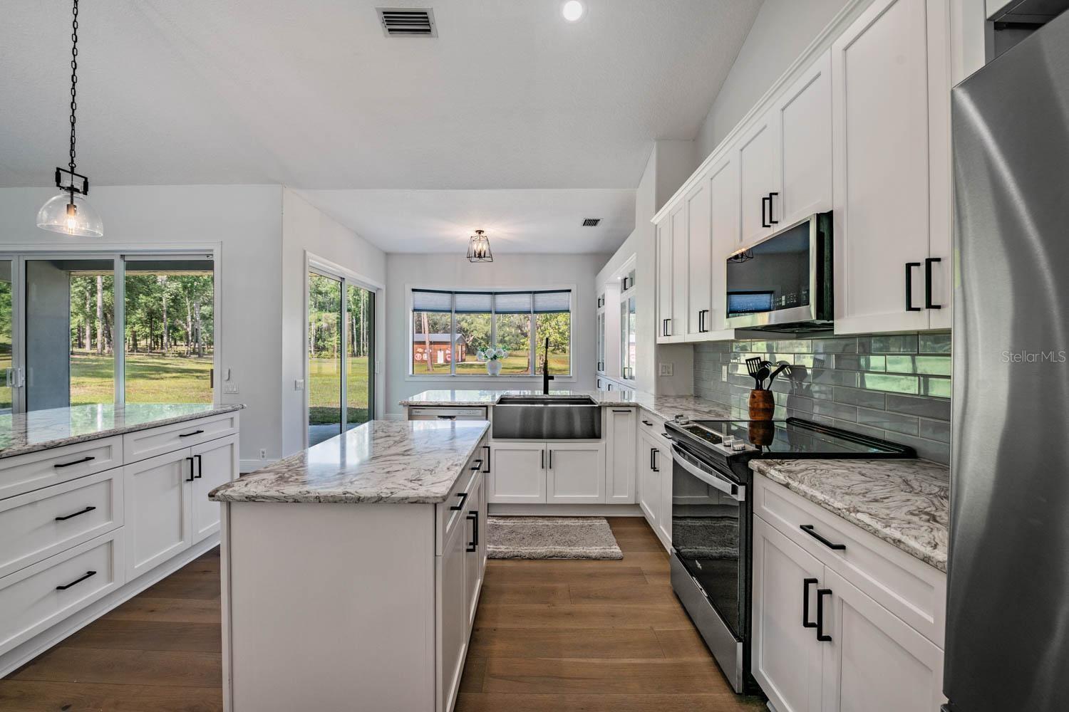 Image 19 of 68 For 17833 Hyland Lane
