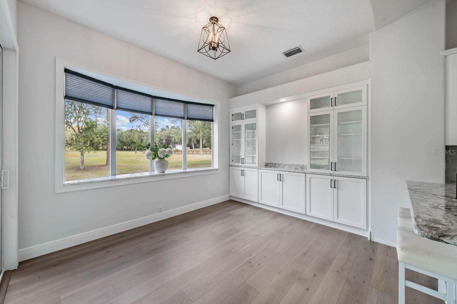 Image 24 of 68 For 17833 Hyland Lane