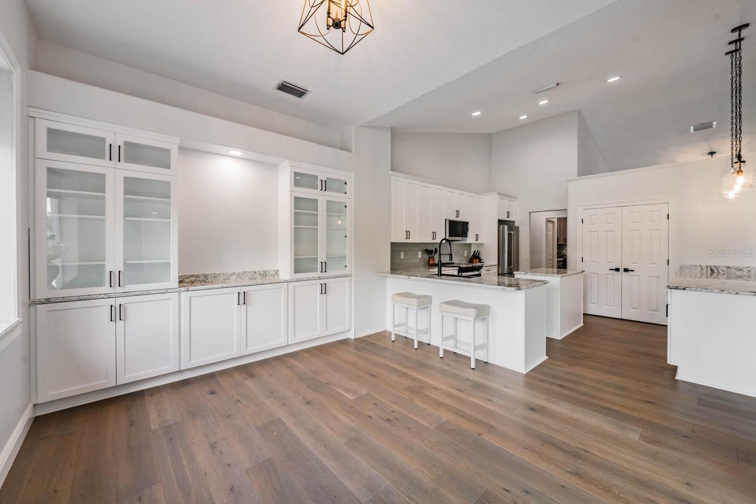 Image 25 of 68 For 17833 Hyland Lane