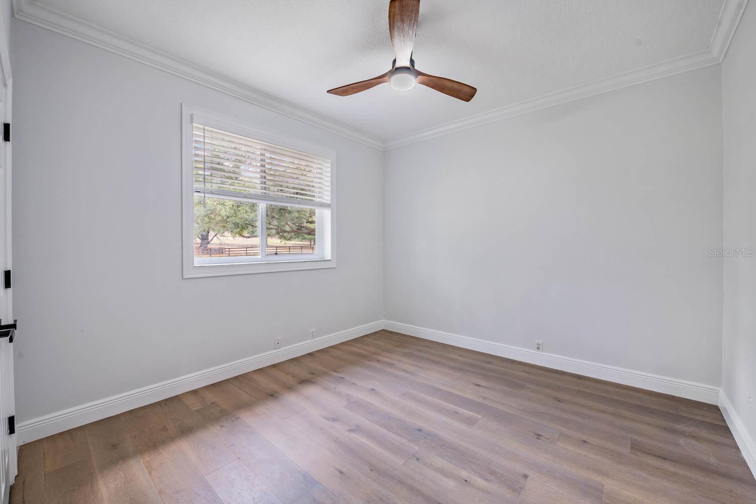 Image 34 of 68 For 17833 Hyland Lane