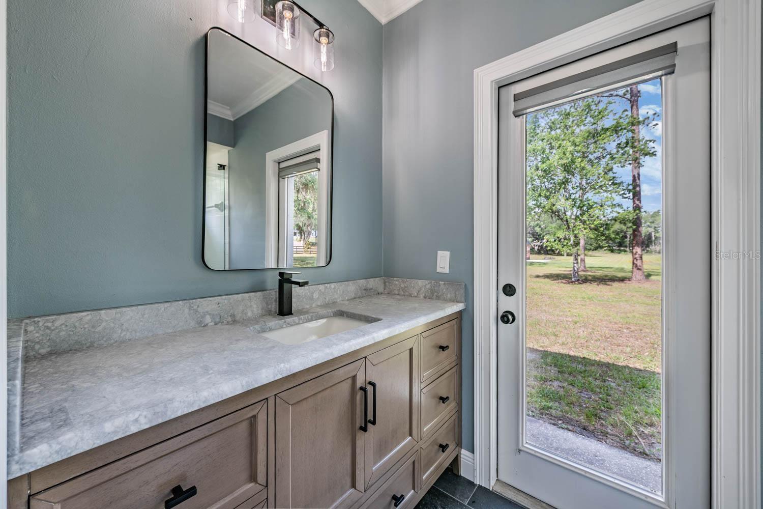 Image 40 of 68 For 17833 Hyland Lane