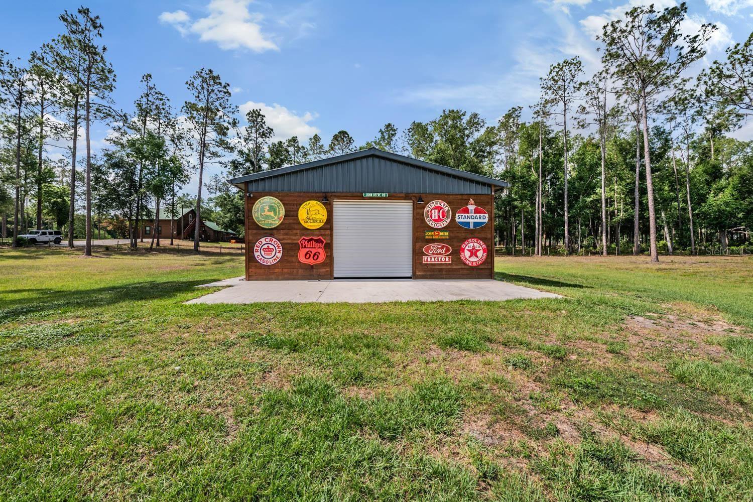 Image 47 of 68 For 17833 Hyland Lane