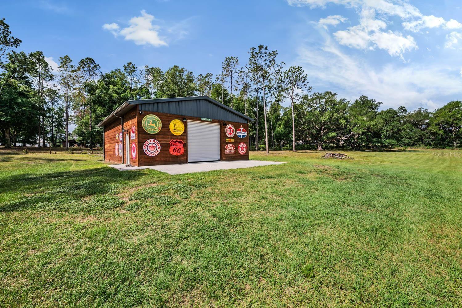 Image 49 of 68 For 17833 Hyland Lane