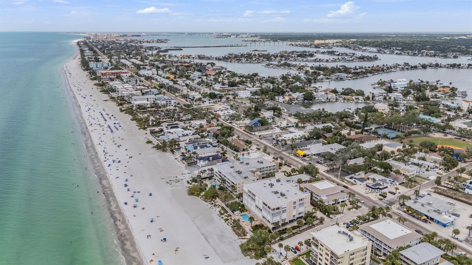 Image 12 of 33 For 1500 Gulf Boulevard 204b
