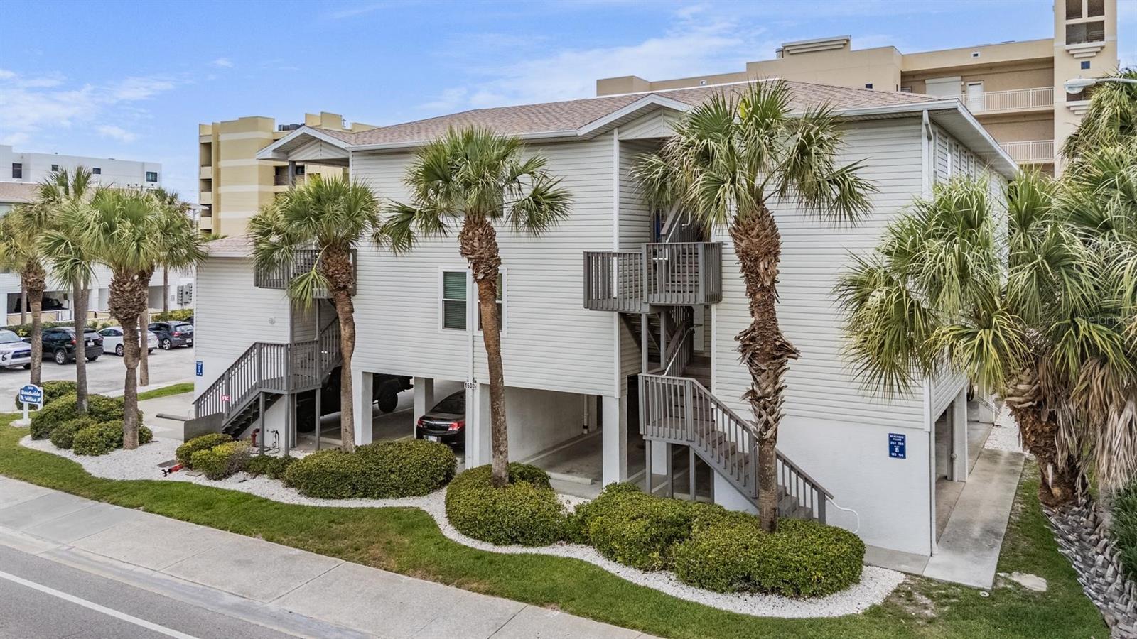 Image 3 of 33 For 1500 Gulf Boulevard 204b