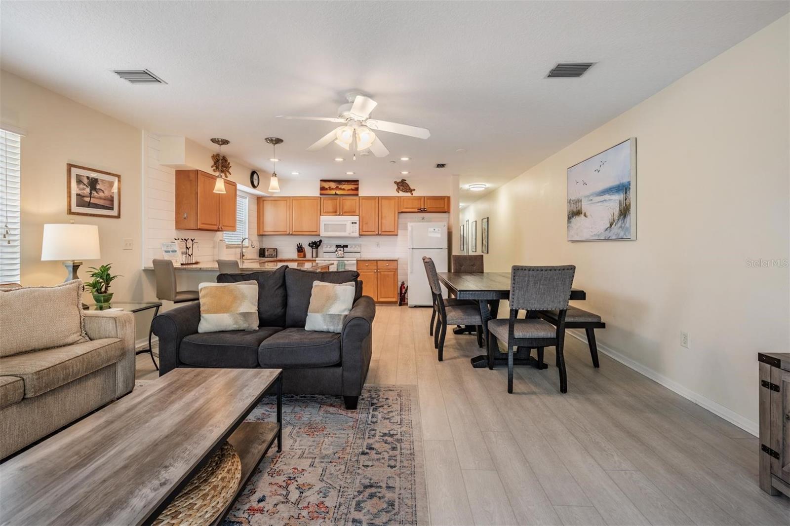 Image 31 of 33 For 1500 Gulf Boulevard 204b