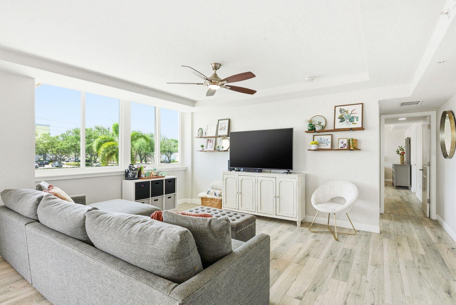 Image 12 of 43 For 223 Island Way 2d