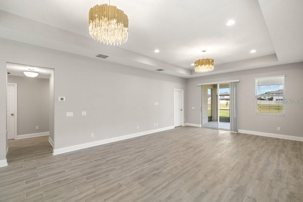 Image 12 of 35 For 16049 Sonoma Grove Circle