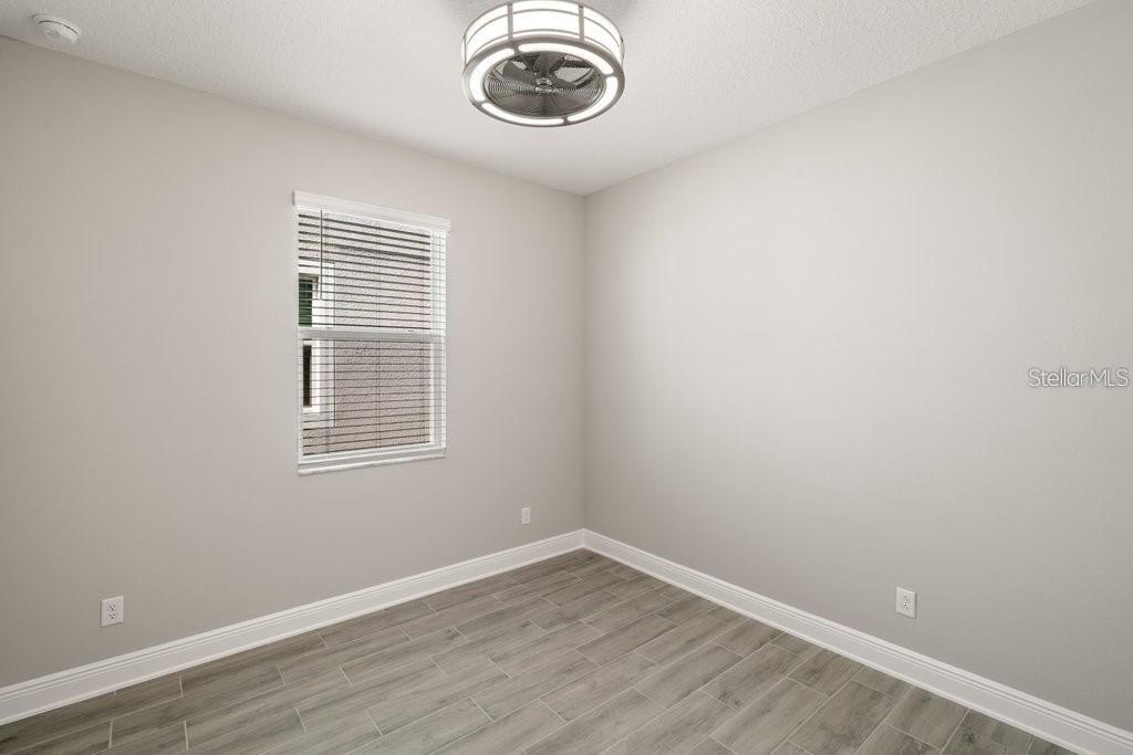 Image 21 of 35 For 16049 Sonoma Grove Circle