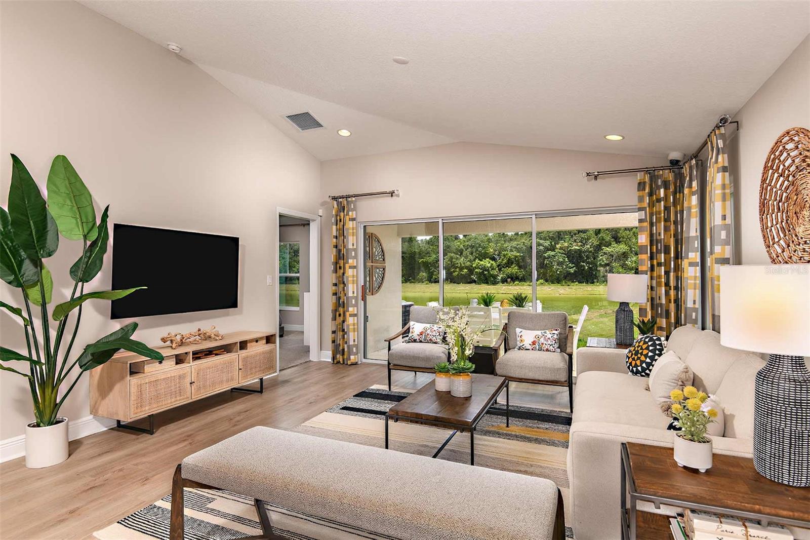 Image 15 of 22 For 12581 Oak Hill Way